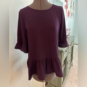 Cupio top with ruffles ~ EUC ~